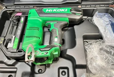 ハイコーキ コードレスフロア用タッカ