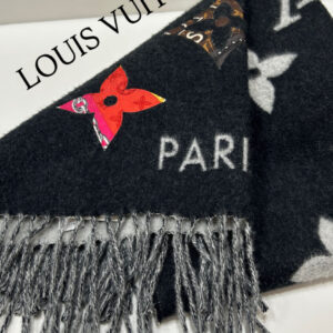 【質屋かんてい局朝生田店】でルイ・ヴィトンのスカーフをお買取致しました! 【質屋かんてい局朝生田店】でルイ・ヴィトンのスカーフをお買取致しました!